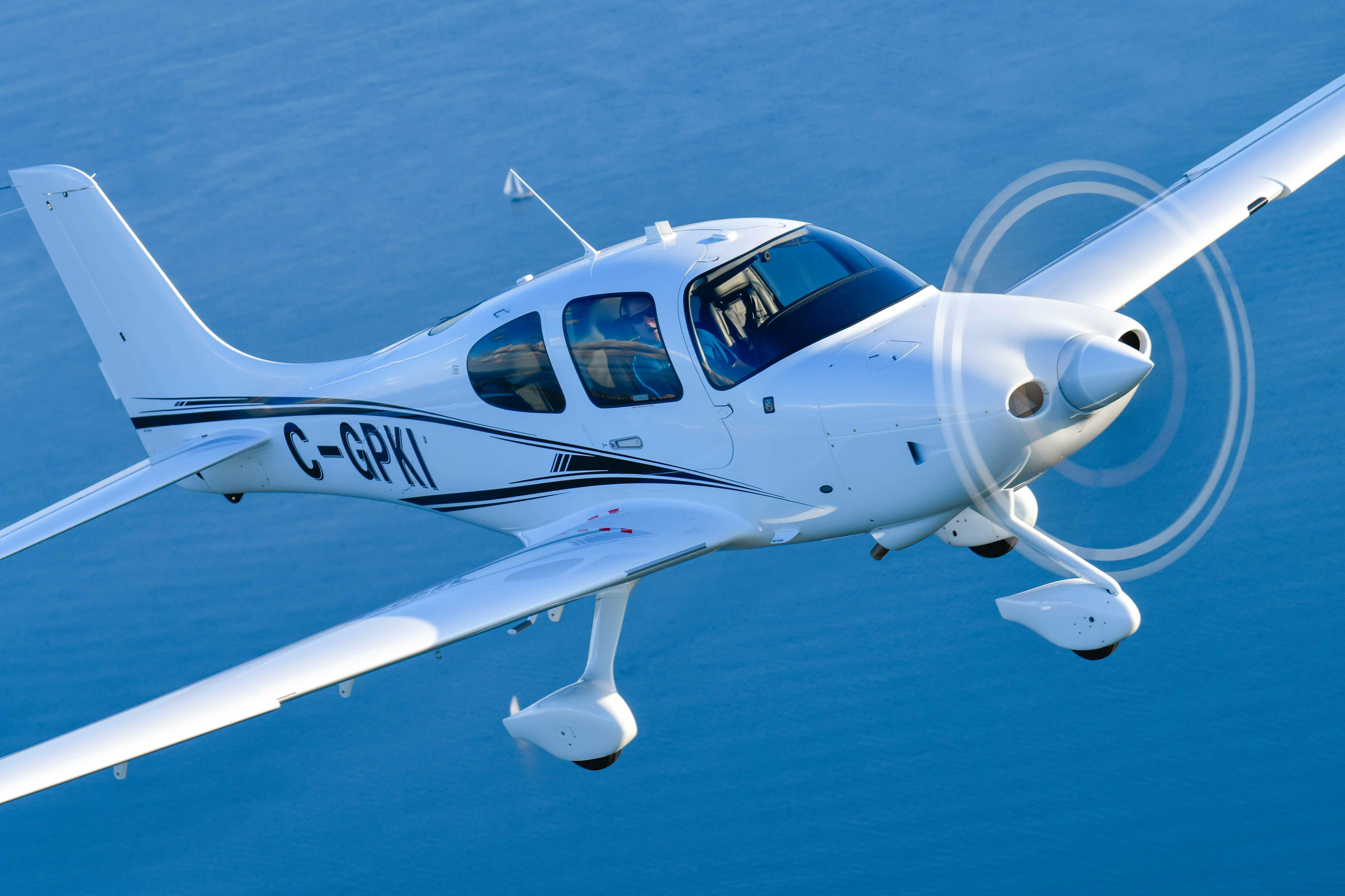Cirrus SR20